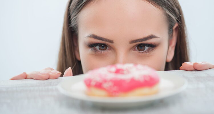 5 Ways to Overcome Sweet and Salty Cravings